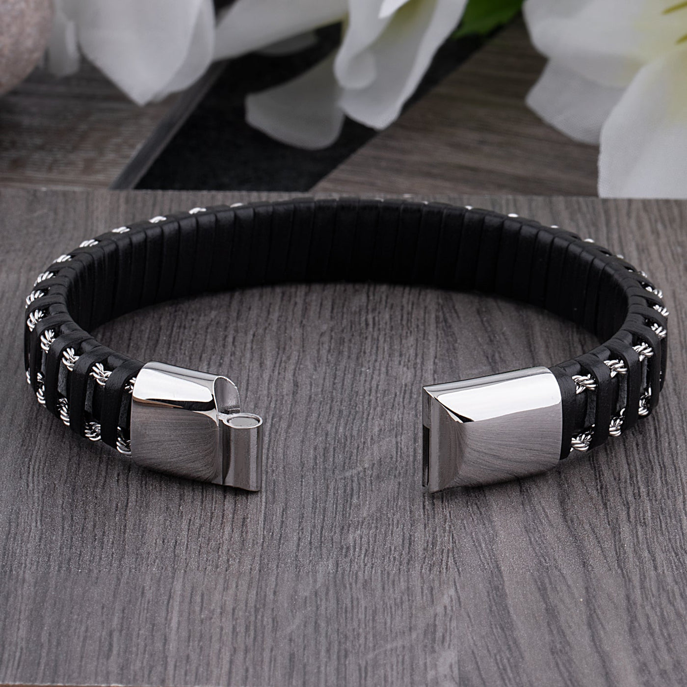 ALARIC | Robustes Lederarmband mit Edelstahlverschluss